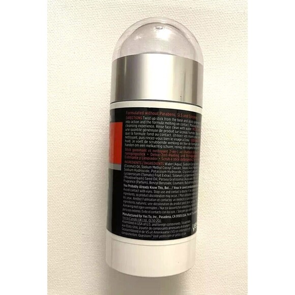 Yes To Tomatoes Clear Skin Detoxifying Charcoal 2-IN-1 Scrub and Cleanser Stick - Picture 3 of 6